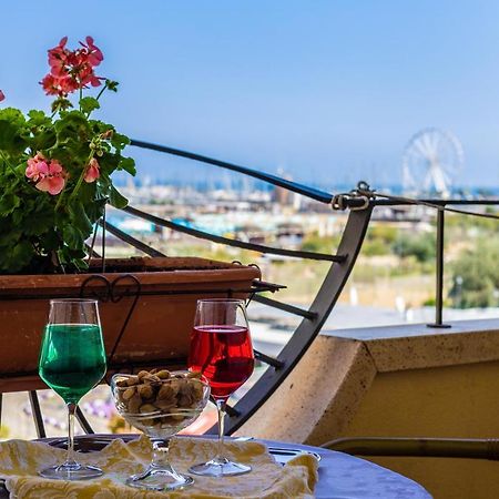 Hotel River Fronte Mare Con Piscina Ρίμινι Εξωτερικό φωτογραφία
