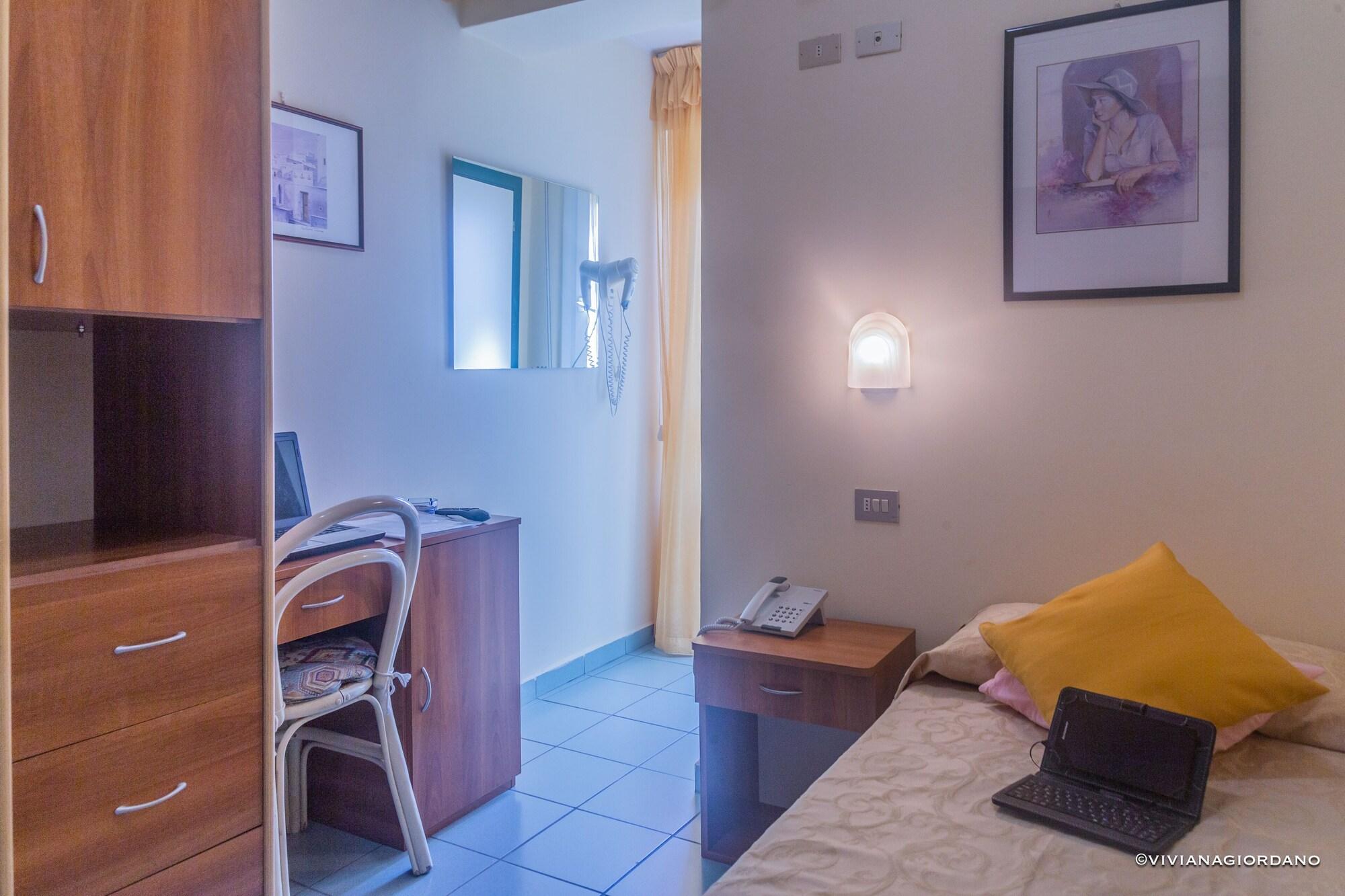 Hotel River Fronte Mare Con Piscina Ρίμινι Εξωτερικό φωτογραφία
